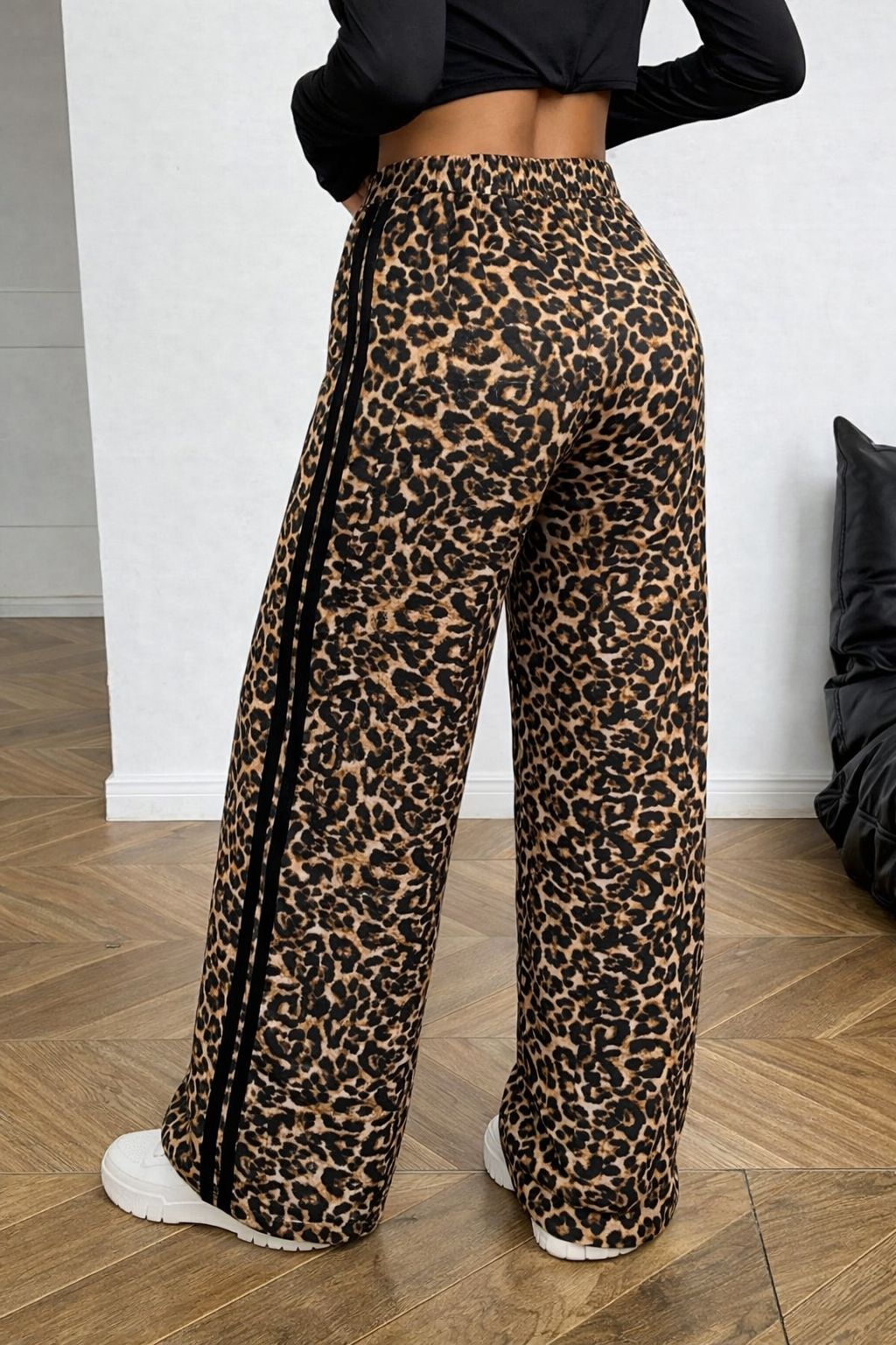 printed wide leg pants